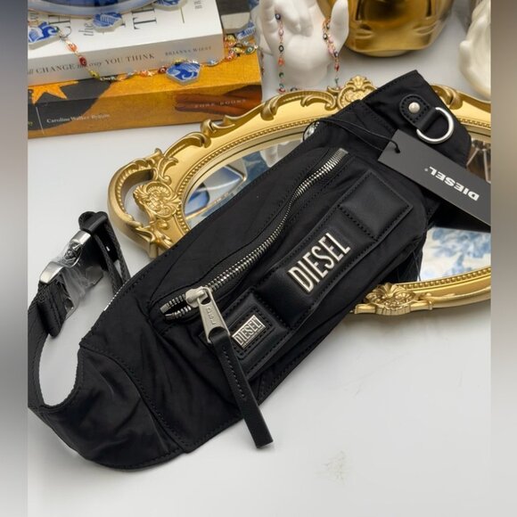 🆕 DIESEL 🧿 NWT Diesel Logo Lettering Belt Bag, Black Recycled Nylon - Picture 3 of 10